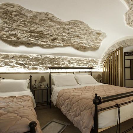 Hotel Ss Kekezi Гірокастра Екстер'єр фото