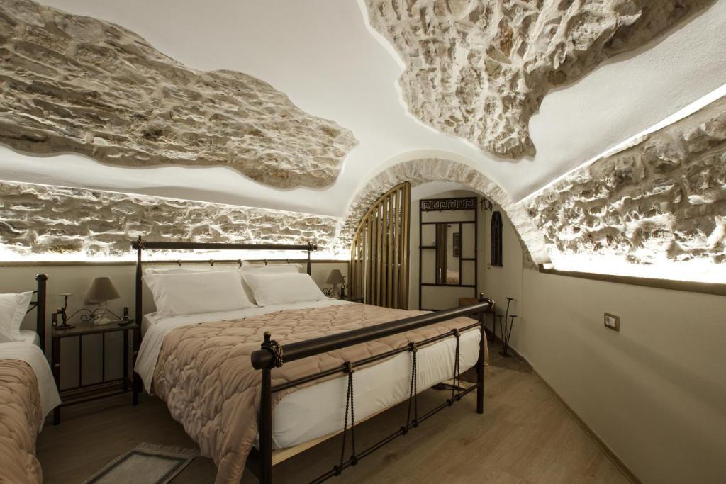 Hotel Ss Kekezi Гірокастра Екстер'єр фото